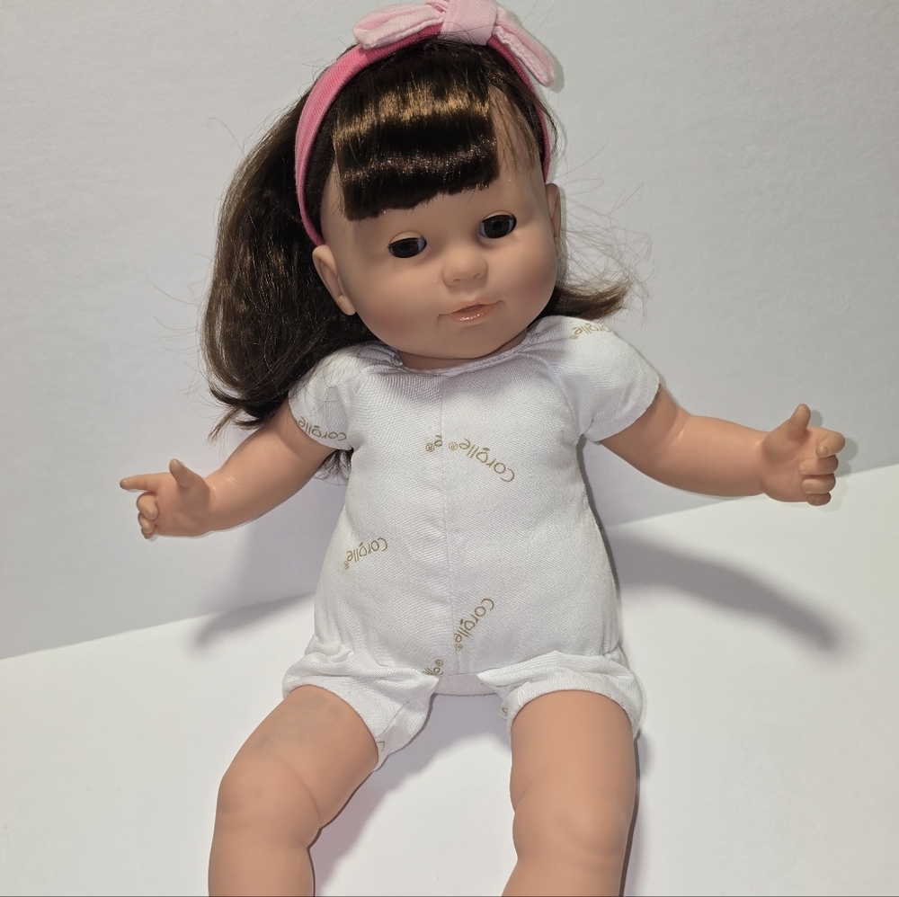 14" Corelle Pink Baby Doll with Brown Eye/Hair & Brush - Picture 9 of 16